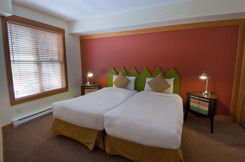 Lodging Ovations Whistler Exterior foto