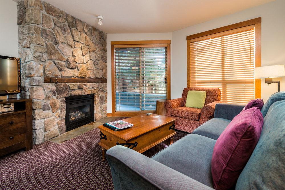 Lodging Ovations Whistler Exterior foto