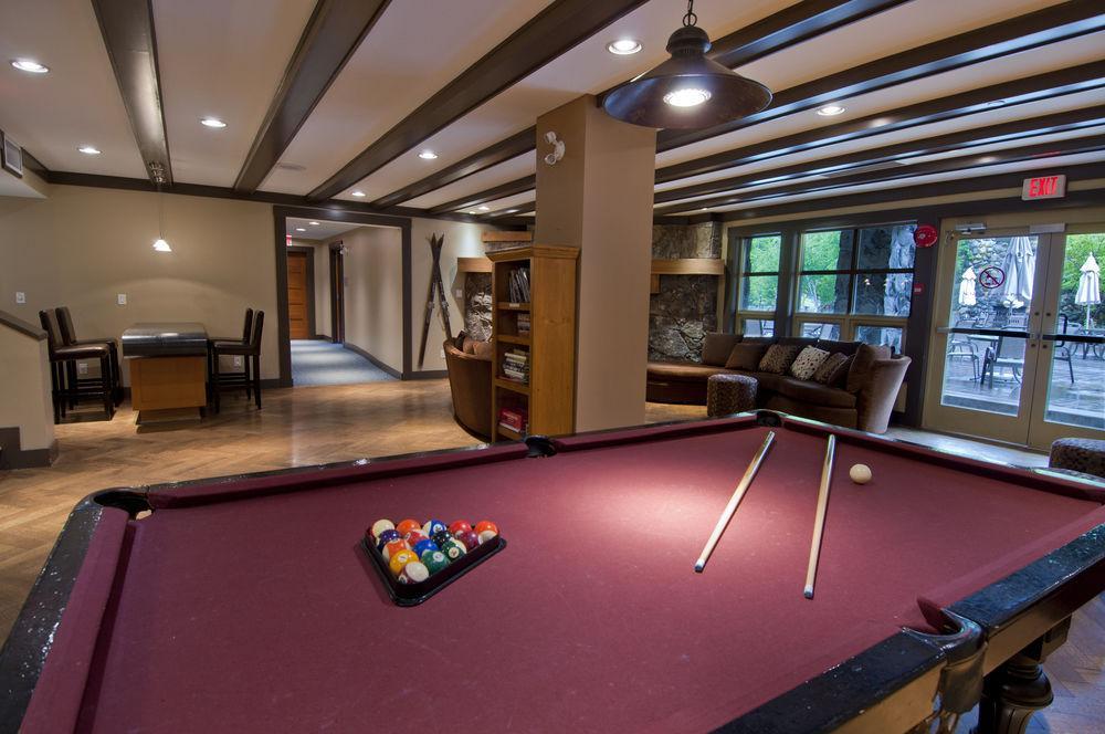 Lodging Ovations Whistler Exterior foto
