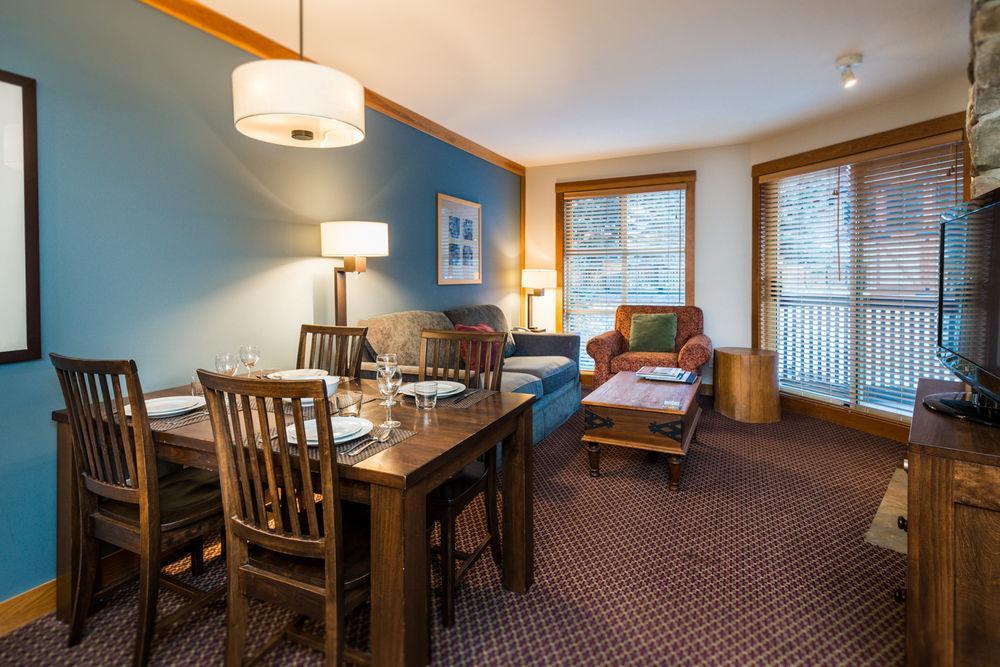 Lodging Ovations Whistler Exterior foto