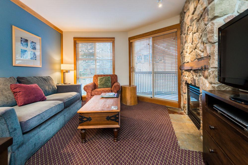 Lodging Ovations Whistler Exterior foto